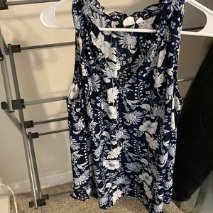 Gap sleeveless blouse